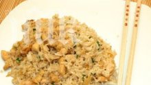 Ориз с къри и зелен лук