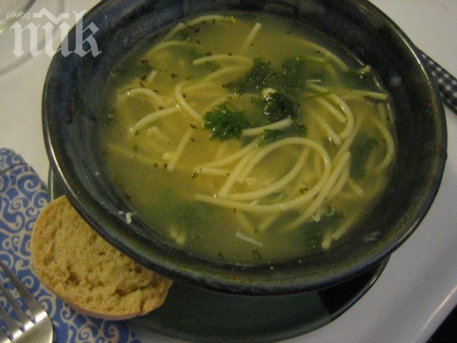 Магданозена супа