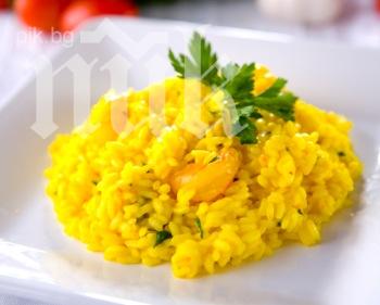 Кокосов ориз с шафран