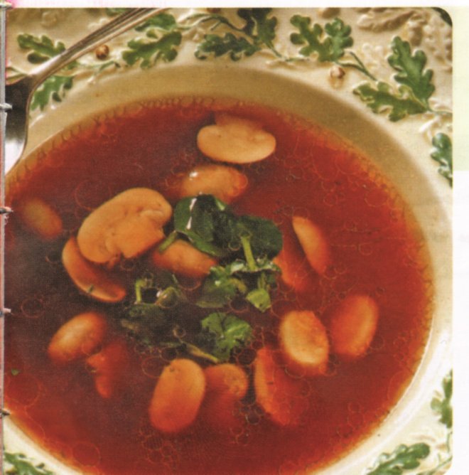 Гъбена супа със салата