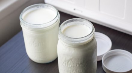 Как се прави домашно кисело мляко?