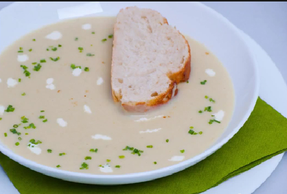 Студена супа "Вишисоаз"