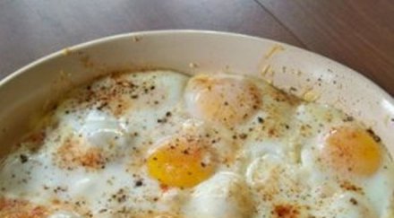 Яйца с кашкавал на фурна