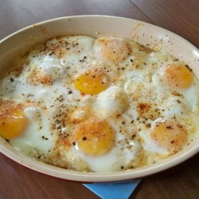 Яйца с кашкавал на фурна