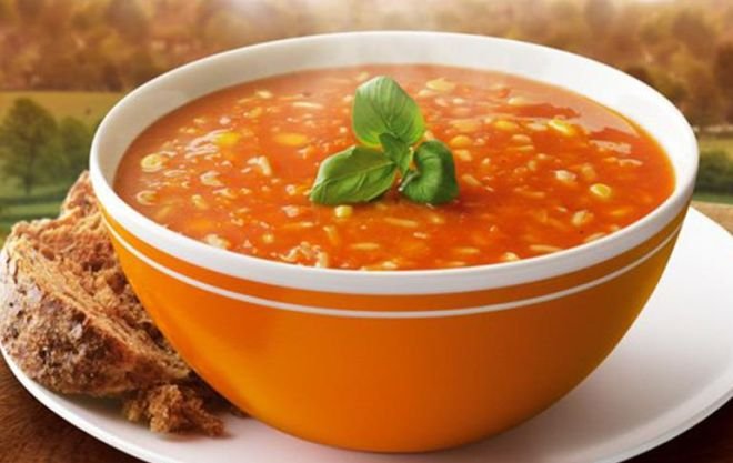 Доматена супа с царевица