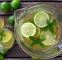 5 освежаващи и полезни детокс напитки 

